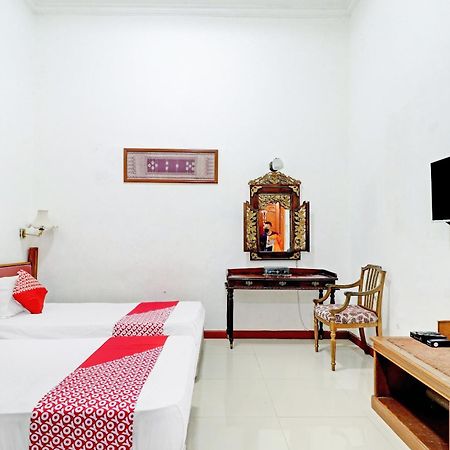 Hotel O Bandung Near Stadion Siliwangi Formerly The Ethnic Hotel Bandung Exterior photo