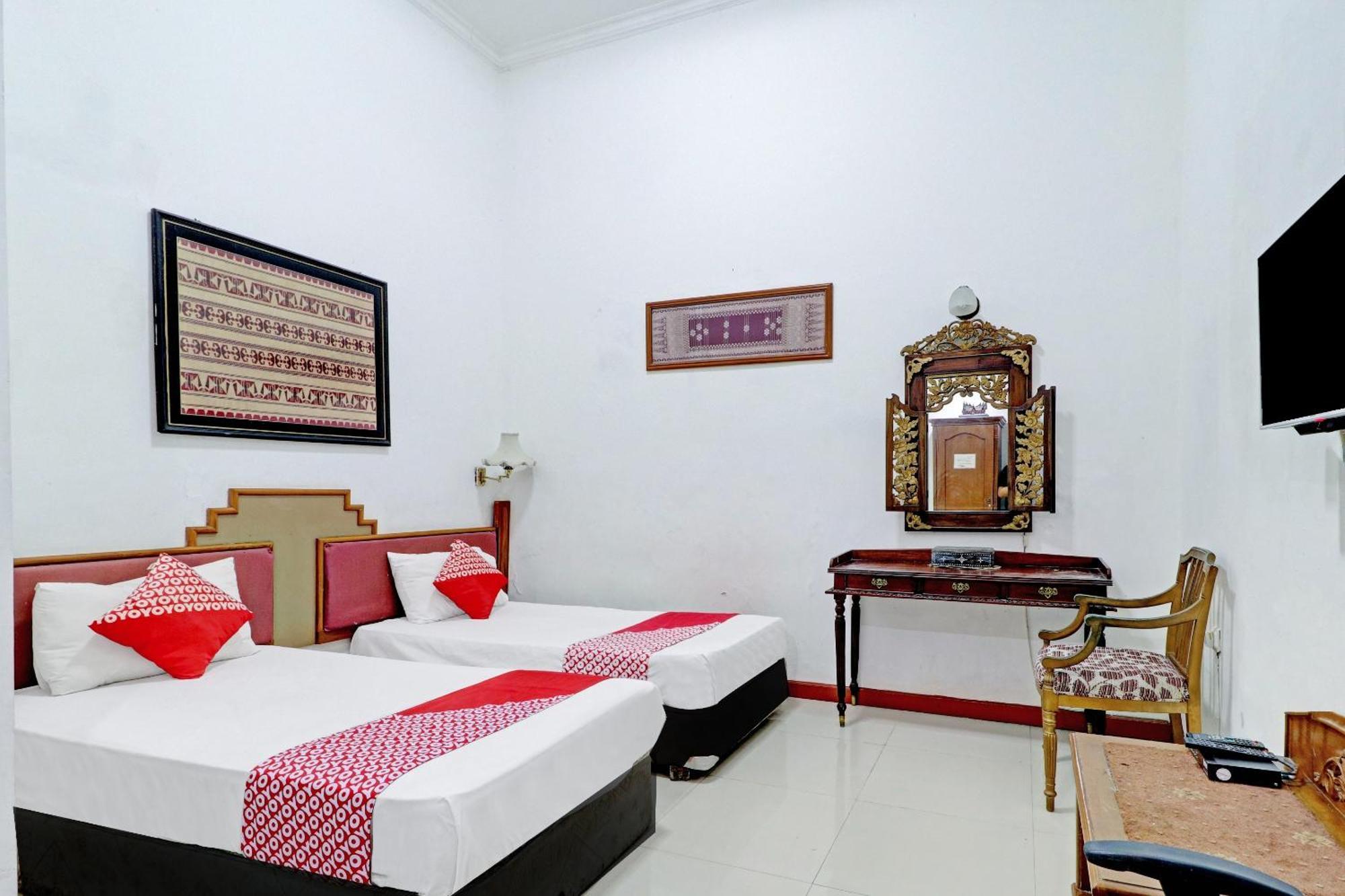 Hotel O Bandung Near Stadion Siliwangi Formerly The Ethnic Hotel Bandung Exterior photo