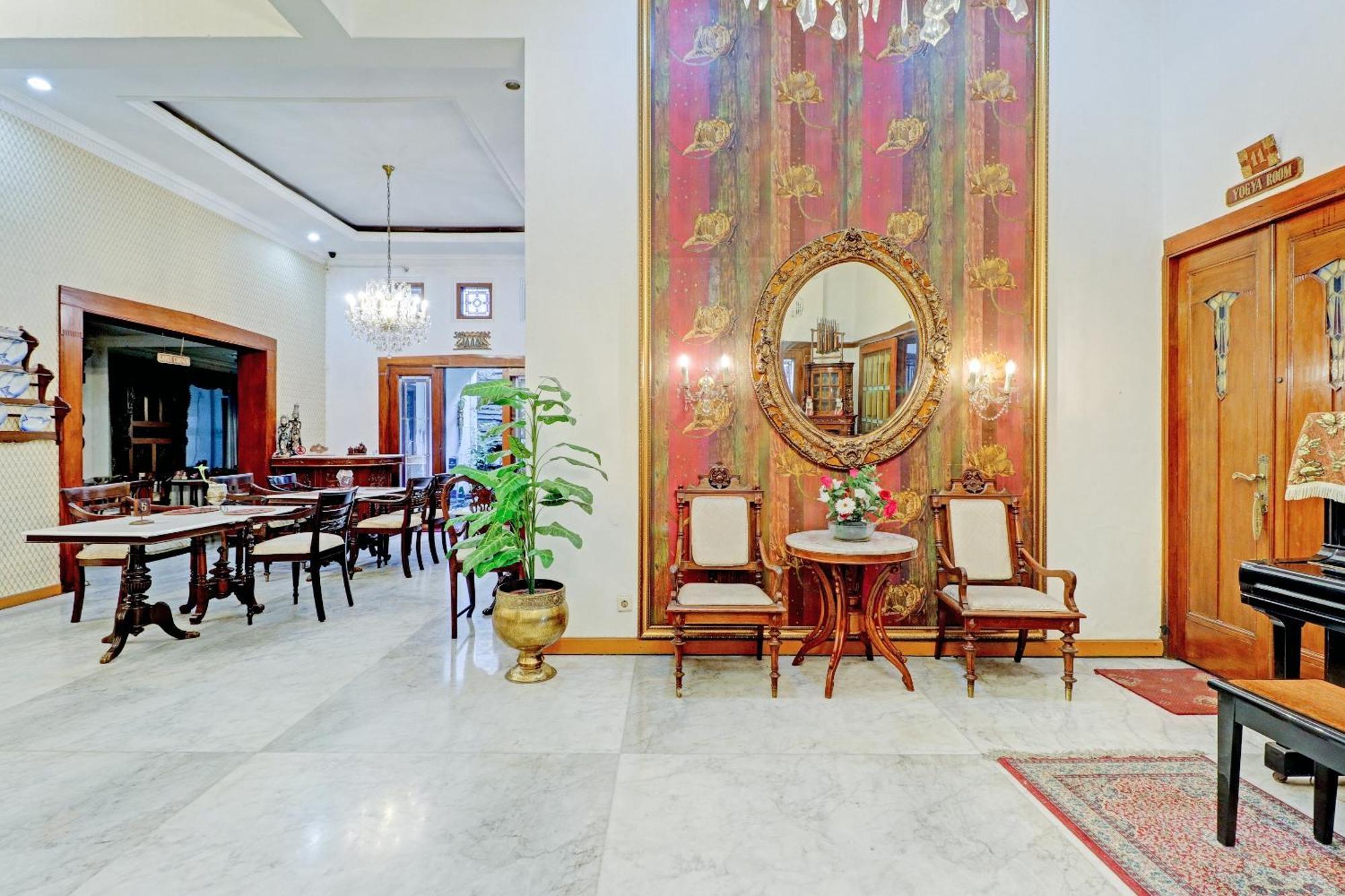 Hotel O Bandung Near Stadion Siliwangi Formerly The Ethnic Hotel Bandung Exterior photo